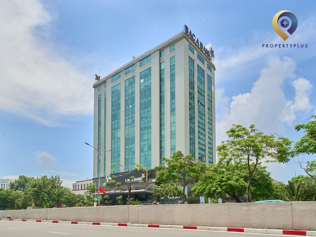 Tòa nhà văn phòng Bắc Á nhìn từ xa trên phố Đào Duy Anh - hình ảnh từ Property Plus